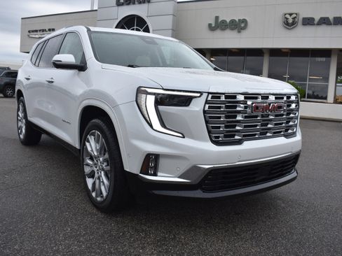 Used 2025 GMC Acadia Denali w/ Super Cruise Package AWD/4WD image 3
