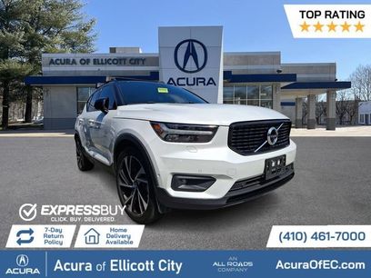 Used 2021 Volvo XC40 T5 R-Design w/ Advanced Package