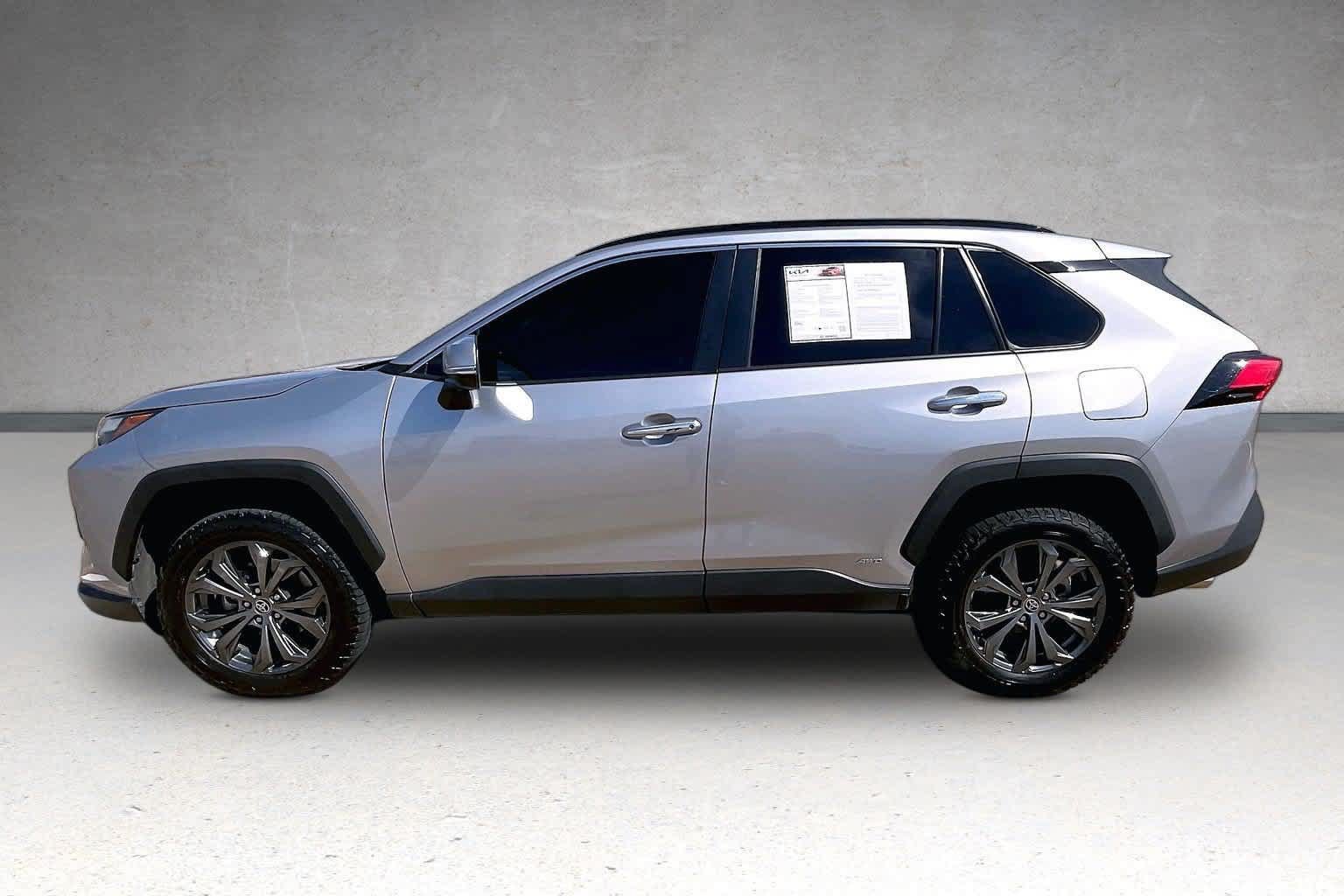 Used 2023 Toyota RAV4 Limited AWD/4WD image 3