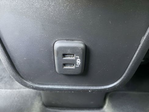 Used 2023 Chevrolet Equinox LS w/ LS Convenience Package FWD image 19