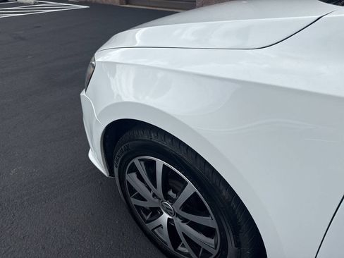 Used 2017 Volkswagen Jetta SE FWD image 30