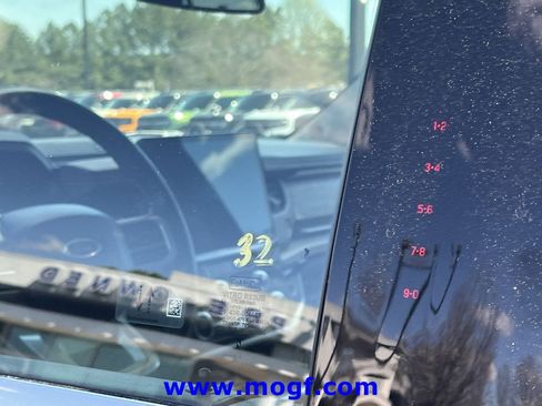 Certified 2024 Ford Expedition Limited image 32