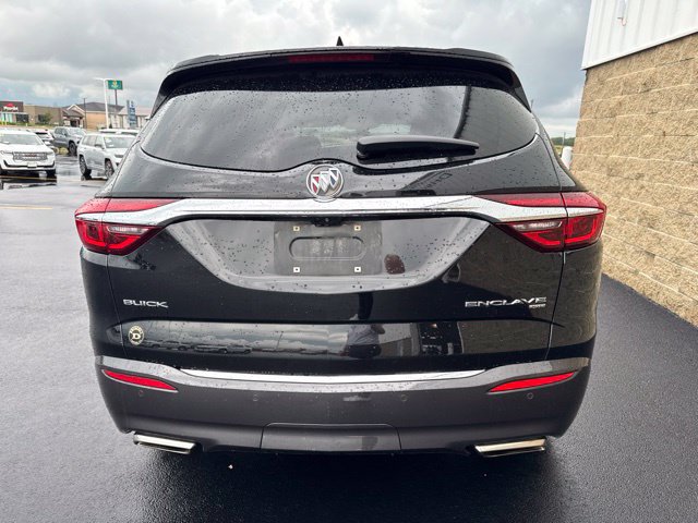 Used 2018 Buick Enclave Avenir w/ Avenir Technology Package AWD/4WD image 7