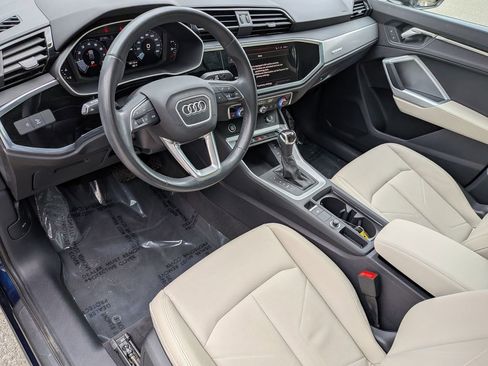 Used 2023 Audi Q3 2.0T Premium w/ Convenience Package AWD/4WD image 11
