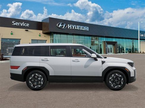 New 2026 Hyundai Santa Fe SE image 7
