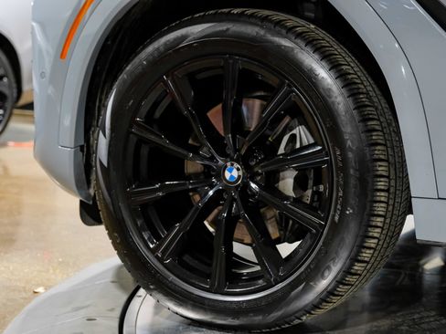 Used 2025 BMW X6 xDrive40i AWD/4WD image 60