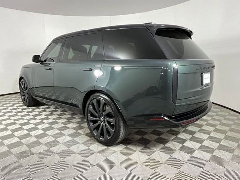 Used 2025 Land Rover Range Rover Long Wheelbase Autobiography image 3