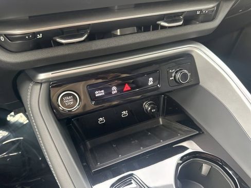 New 2025 Audi Q5 Premium image 29