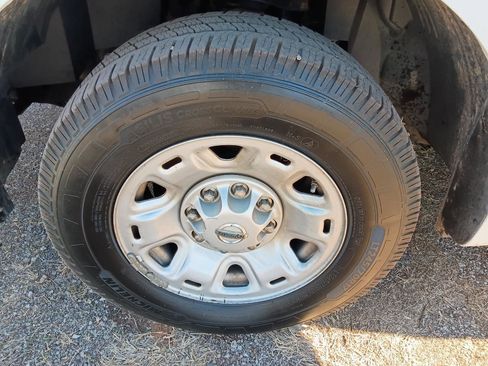 Used 2020 Nissan NV 1500 SV image 21