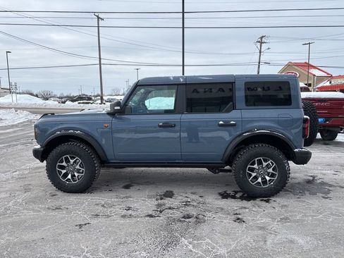 New 2025 Ford Bronco Badlands image 6