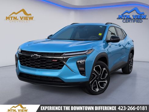 Used 2025 Chevrolet Trax RS w/ Driver Confidence Package image 1