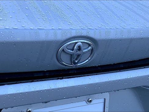Used 2024 Toyota Corolla LE FWD image 30