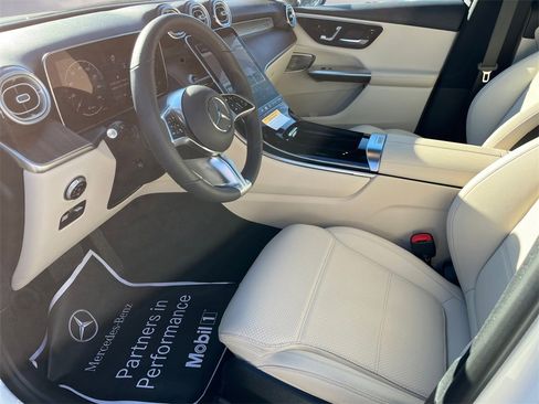 Certified 2025 Mercedes-Benz GLC 300 4MATIC image 6
