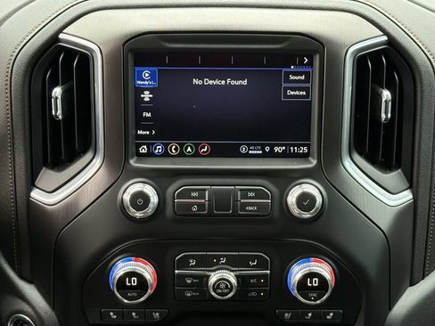 Used 2021 GMC Sierra 1500 AT4 w/ AT4 Premium Package AWD/4WD image 16