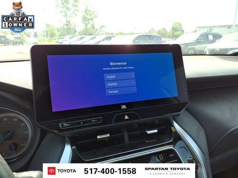 Used 2023 Toyota Venza XLE AWD/4WD image 19