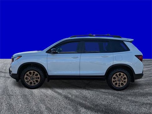 Used 2022 Honda Passport TrailSport image 7