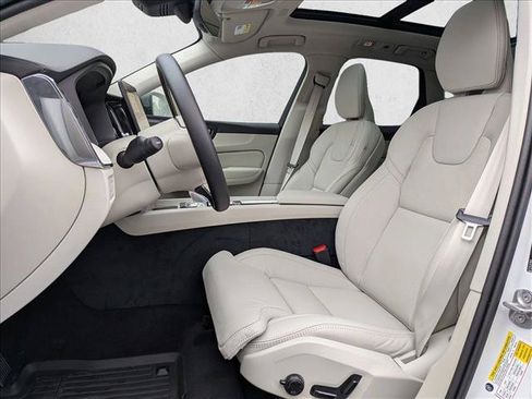New 2026 Volvo XC60 T8 Ultra w/ Protection Package Premier AWD/4WD image 4