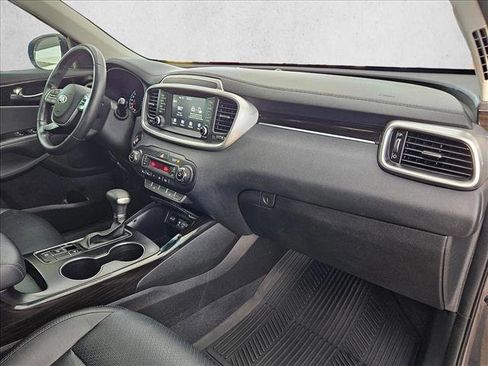 Used 2020 Kia Sorento EX image 22