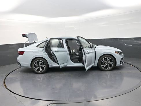 New 2026 Volkswagen Jetta SEL image 34