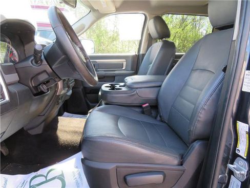 Used 2016 RAM 2500 SLT AWD/4WD image 4