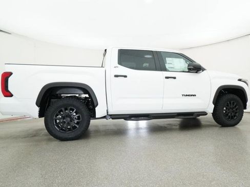 New 2026 Toyota Tundra SR5 AWD/4WD image 10