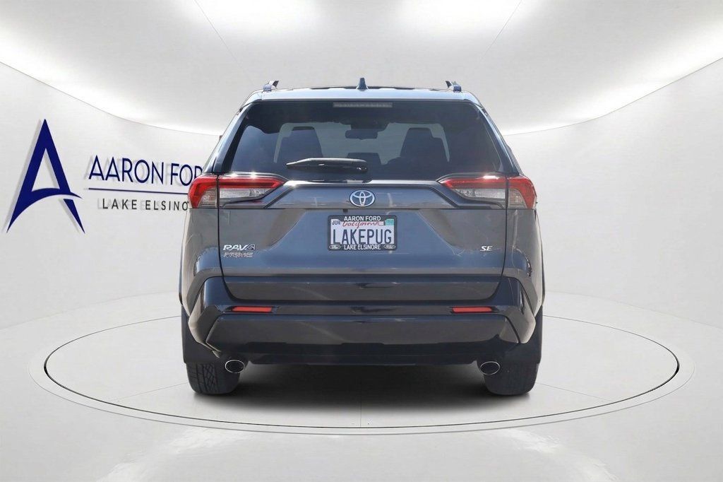 Used 2021 Toyota RAV4 SE w/ Weather & Moonroof Package AWD/4WD image 5