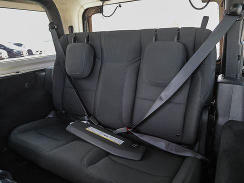 Used 2022 Jeep Wrangler Sport image 19