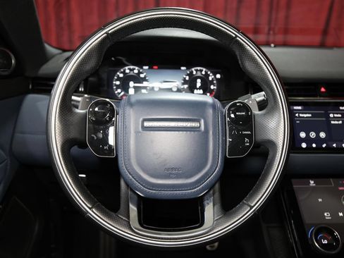 Used 2020 Land Rover Range Rover Evoque R-Dynamic SE AWD/4WD image 17