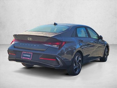 New 2025 Hyundai Elantra Sport image 2