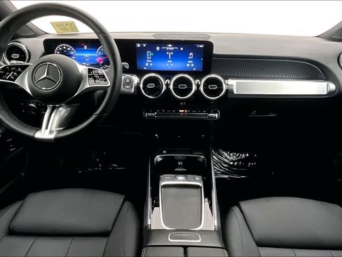 Used 2026 Mercedes-Benz GLB 250 image 14