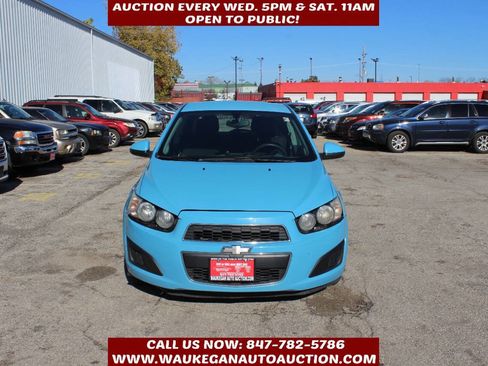 Used 2014 Chevrolet Sonic LT image 2