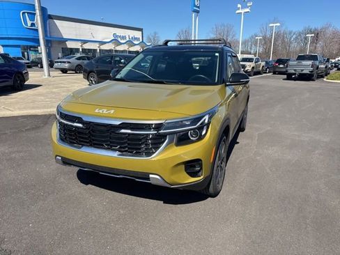 Used 2024 Kia Seltos S image 2