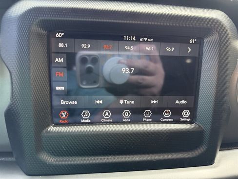 Used 2018 Jeep Wrangler Unlimited Sport S AWD/4WD image 19