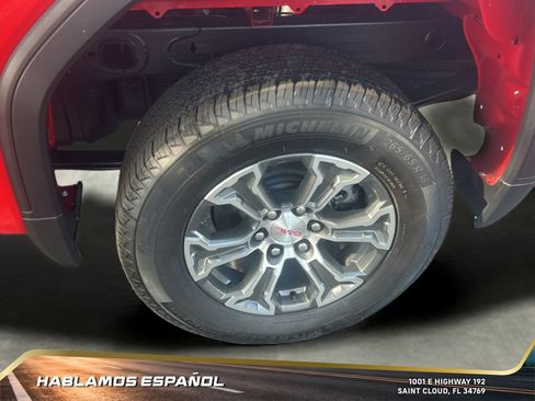 New 2026 GMC Sierra 1500 SLE image 11