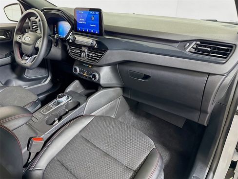 Used 2025 Ford Escape ST-Line image 25