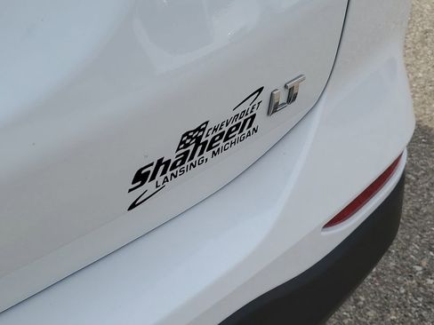 Certified 2022 Chevrolet Equinox LT w/ LPO, Floor Liner Package FWD image 33