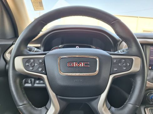 Used 2023 GMC Acadia Denali w/ Denali Ultimate Package FWD image 22