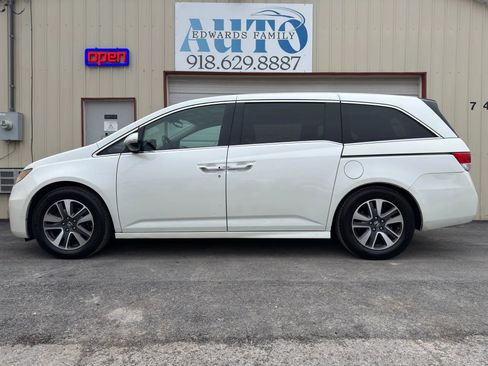 Used 2014 Honda Odyssey Touring image 29