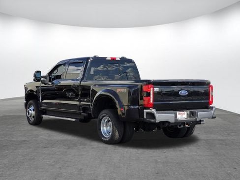 Used 2023 Ford F350 Lariat w/ FX4 Off-Road Package AWD/4WD image 6