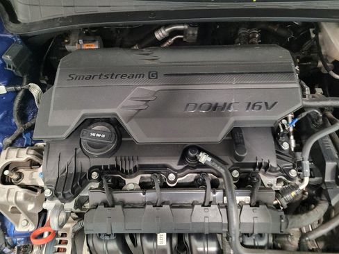 Used 2023 Hyundai Elantra Limited FWD image 30