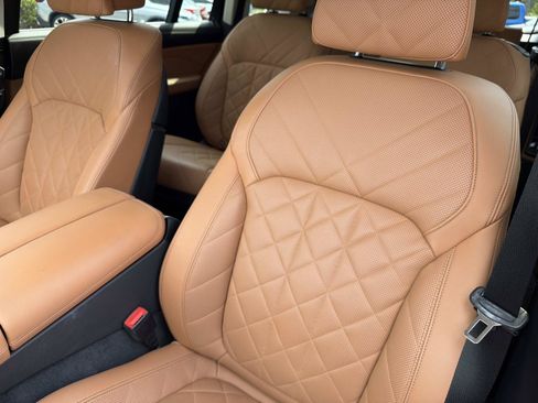 Used 2024 BMW X7 xDrive40i w/ Premium Package AWD/4WD image 19