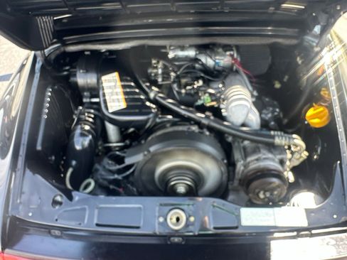 Used 1990 Porsche 911 Carrera RWD image 45