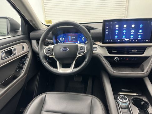 Used 2025 Ford Explorer Active w/ Active Comfort Package AWD/4WD image 29