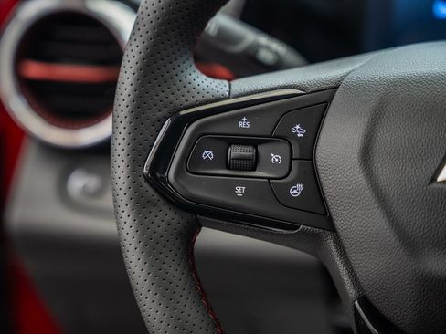 New 2026 Chevrolet Trax RS w/ Sunroof Package FWD image 28