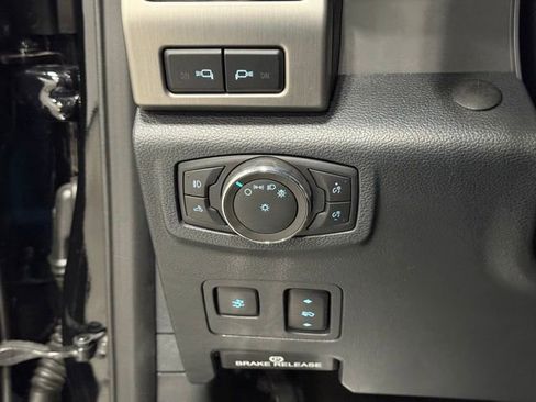 Used 2022 Ford F450 Platinum image 17