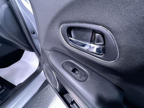 Used 2022 Honda HR-V EX image 35