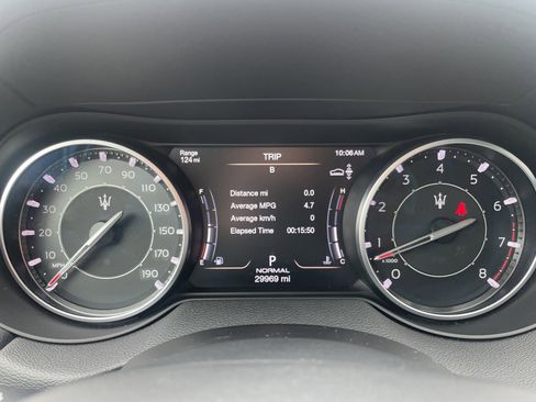 Used 2022 Maserati Levante GT image 21