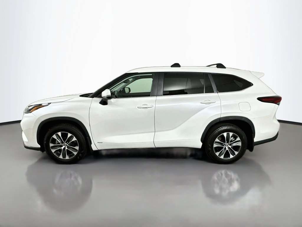 Used 2026 Toyota Highlander XLE AWD/4WD image 8