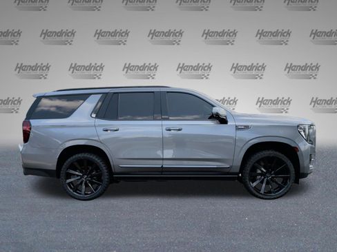 Used 2022 GMC Yukon Denali RWD image 6