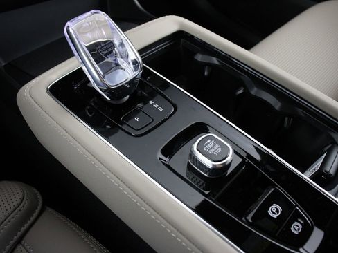 New 2026 Volvo XC90 T8 Ultra AWD/4WD image 7